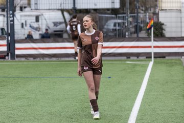Bild 412 - wBJ FC St. Pauli - Walddoerfer SV : Ergebnis: 3:4